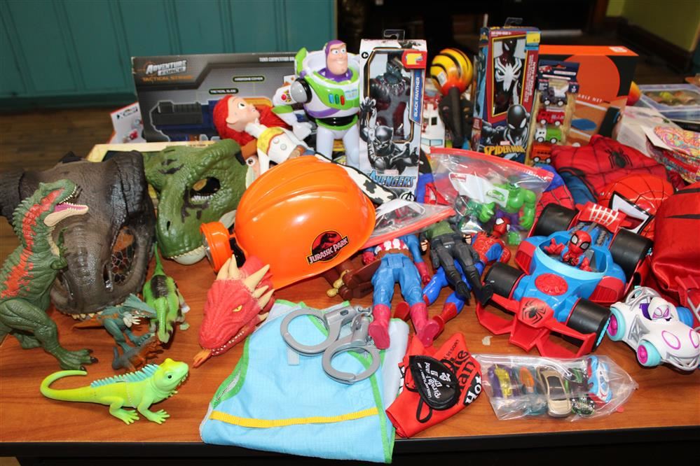  Table filled with toys! 