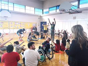 WSU student enacting with Moses Field Students