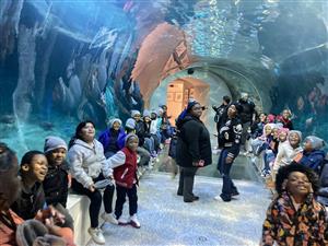  students at the zoo