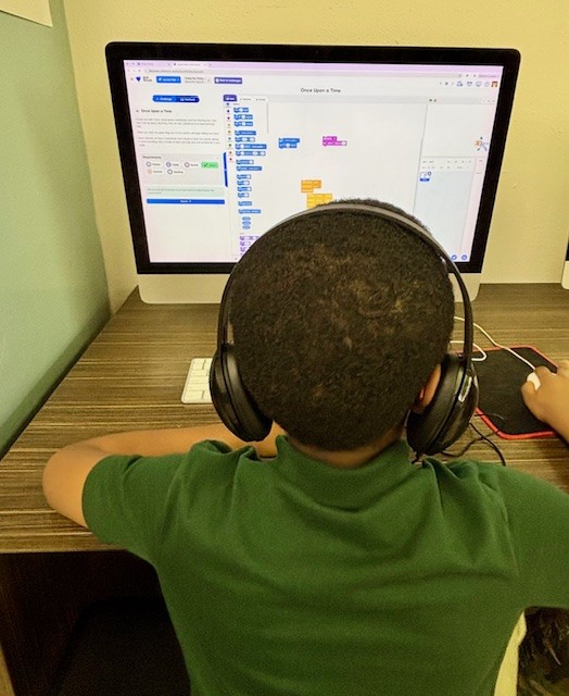  student working on the computer