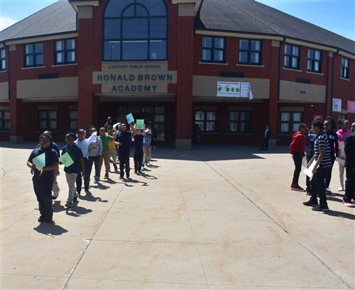 Students in front of Annex building 