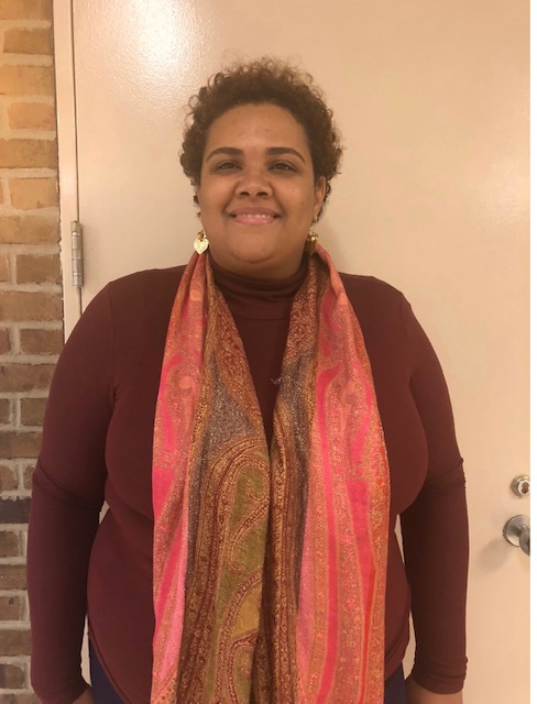 A lady wearing a scarf