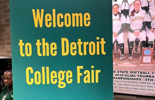  Welcome to College Fair sign