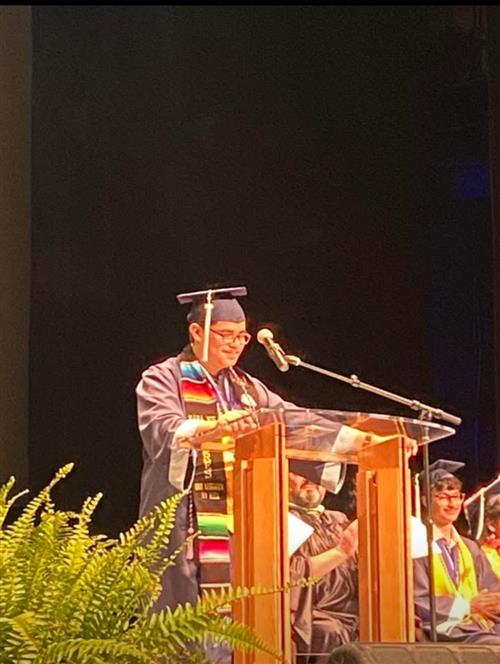  Validctorian giving a speech