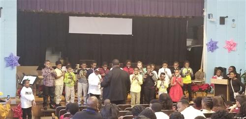 3rd grade playing the recorder  