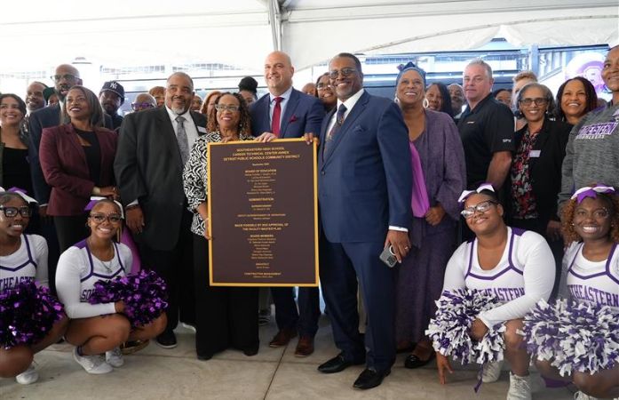  Southeastern Ribbon Cutting
