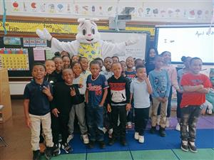 1st grade students with the Easter bunny