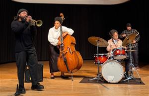  Musician playing instruments