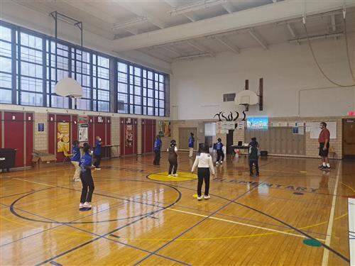 students in gym class