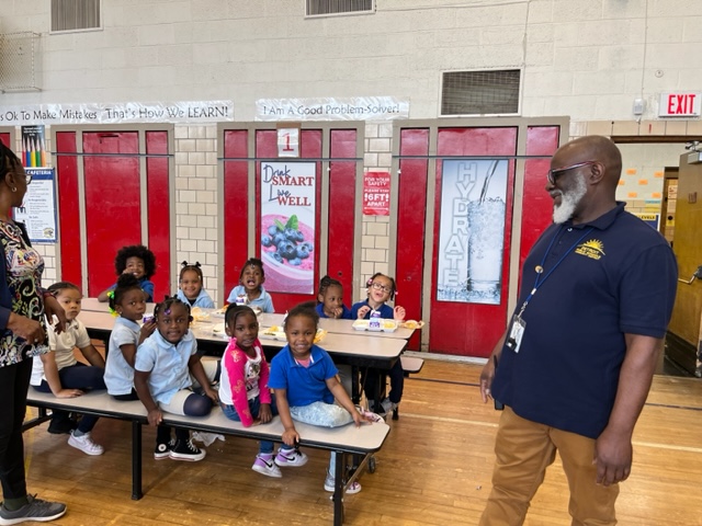  Attendance Agent talking with PK before lunch