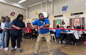  Dr. Charles getting tug-of-war ready