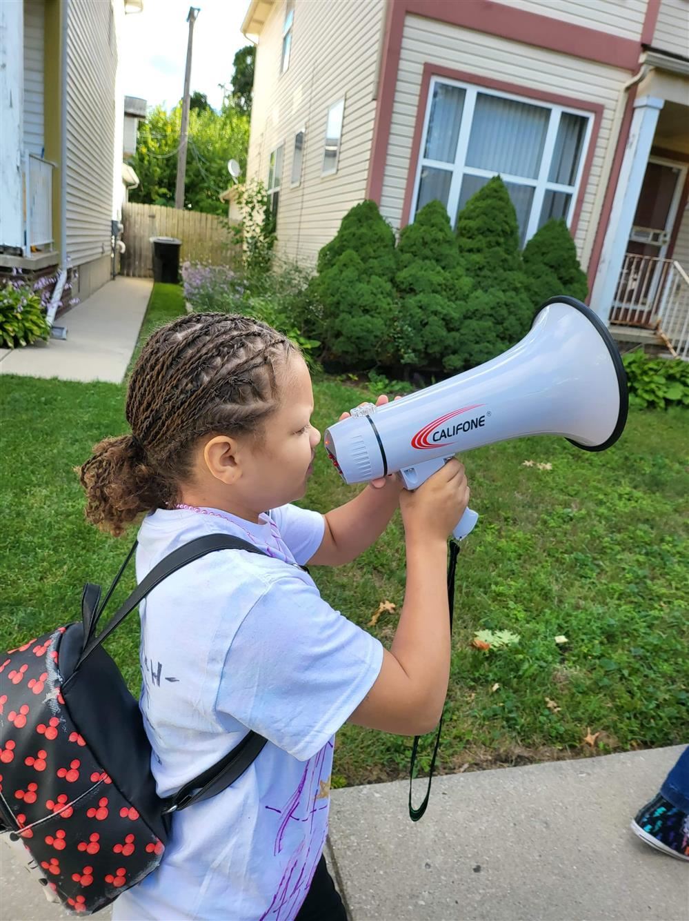  Student with Blow horn 
