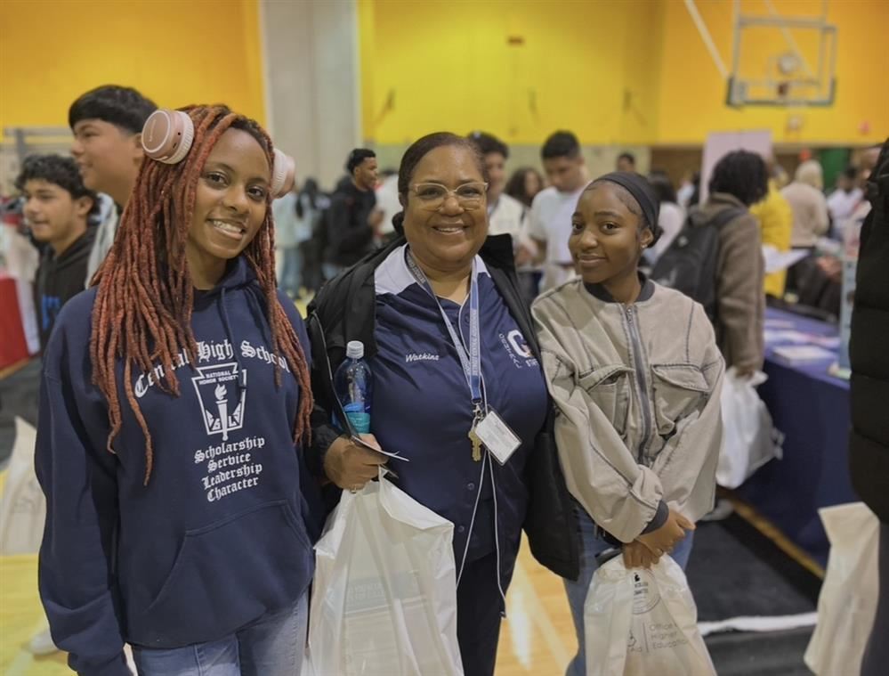  Students and Staff member attend the college fair