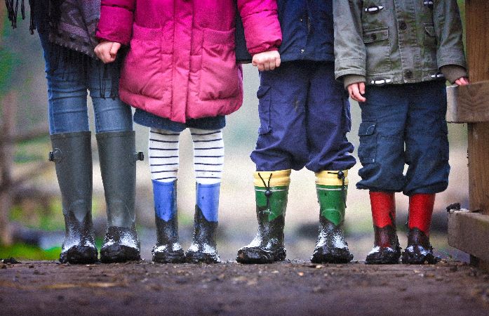  kids standing