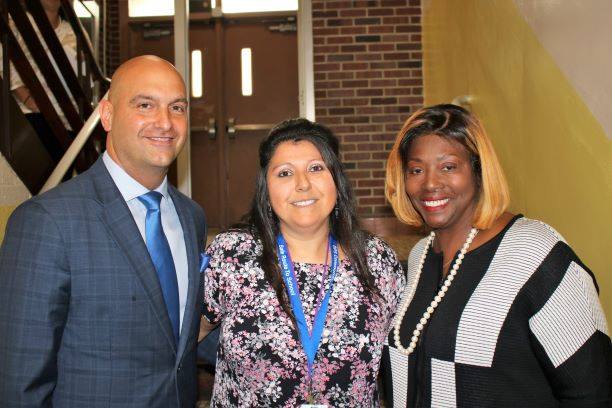  Superintendent Vitti, Principal Escamilla, and School Board President Dr.Taylor