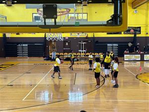 basketball team playing basketball