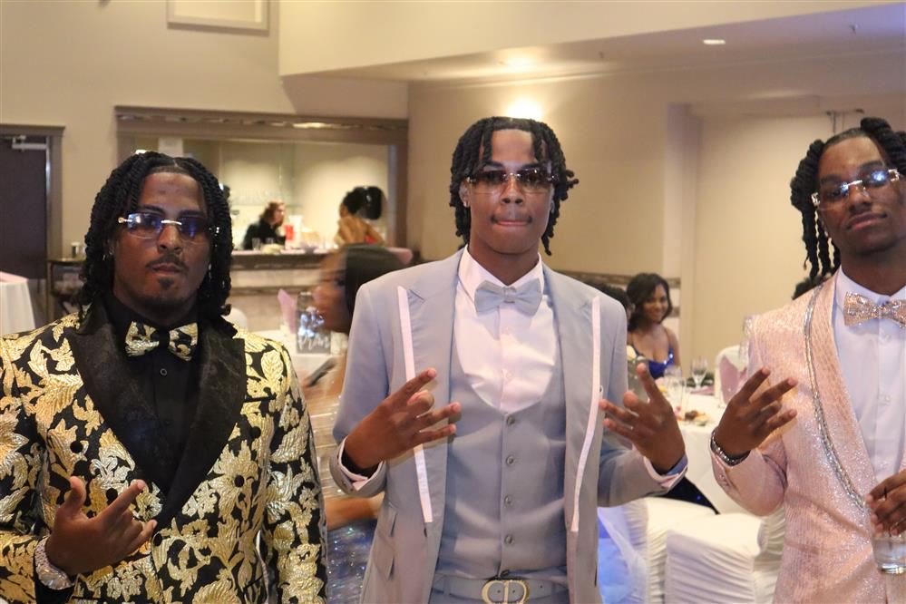  Students at Prom
