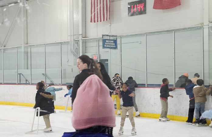  Children in a crowd on Ice skates