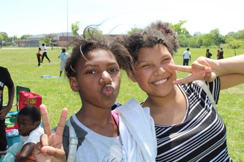  students at the 5th grade picnic