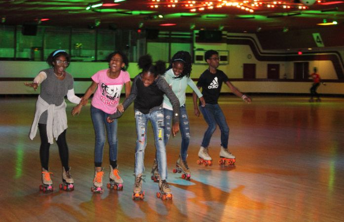  Skating fun!