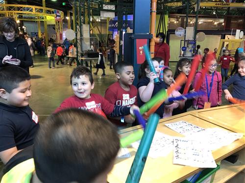  students at the Science Center