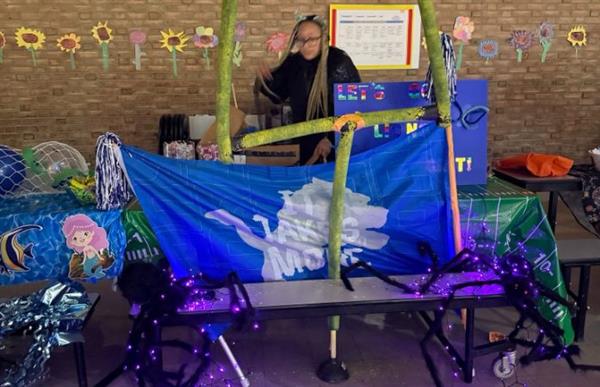 Football trunk or treat decorations